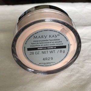 Ivory 0.5 Mineral Powder Foundation